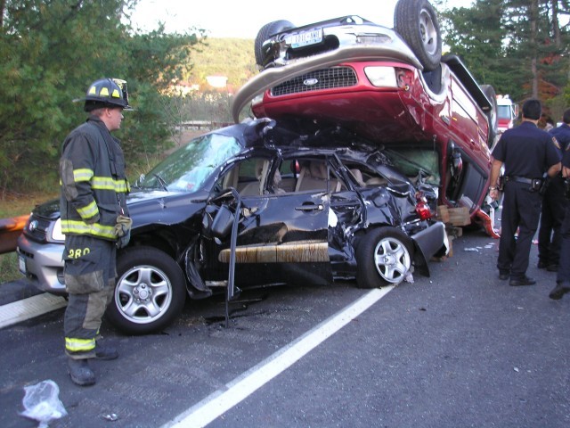 Unusual Rollover On Taconic Pkwy on 10/16/07